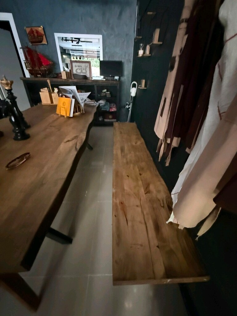 Masa deri sandalyeli banklı konsollu takım - 4