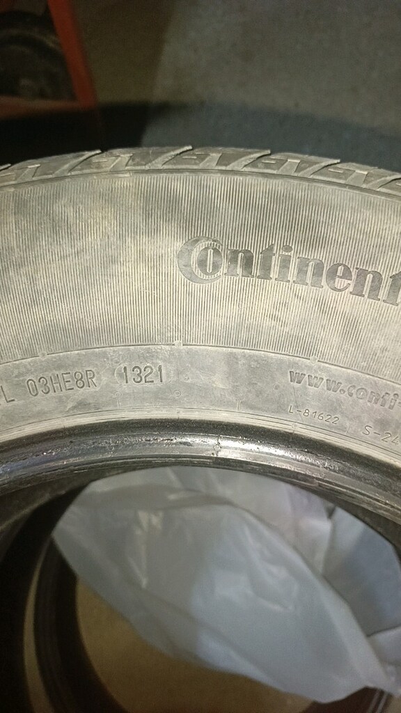 265/60 r18 temiz Continental - 3