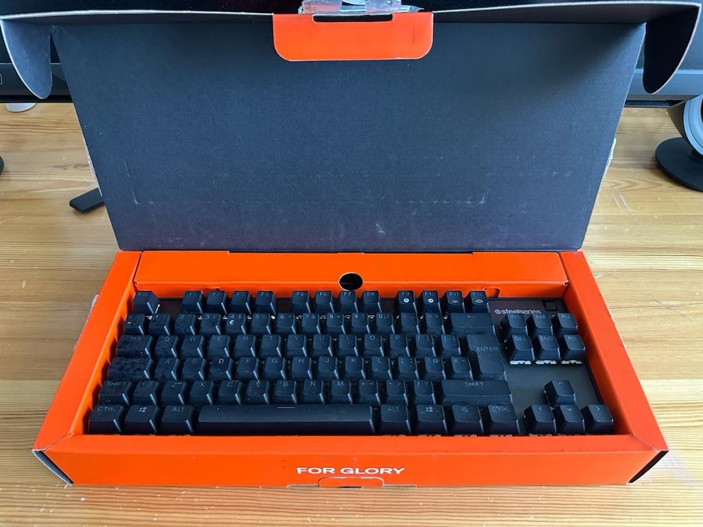 SteelSeries Apex 9 TKL RGB Optik Mekanik Gaming Klavye - 3