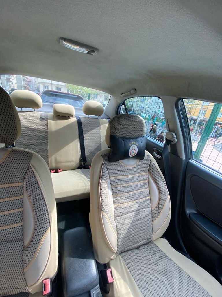 Toyota avansis 2001 - 4