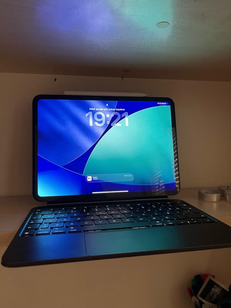 iPad Pro 11 inch m5 256 gb + Magic Keyboard + Apple Pencil - 2