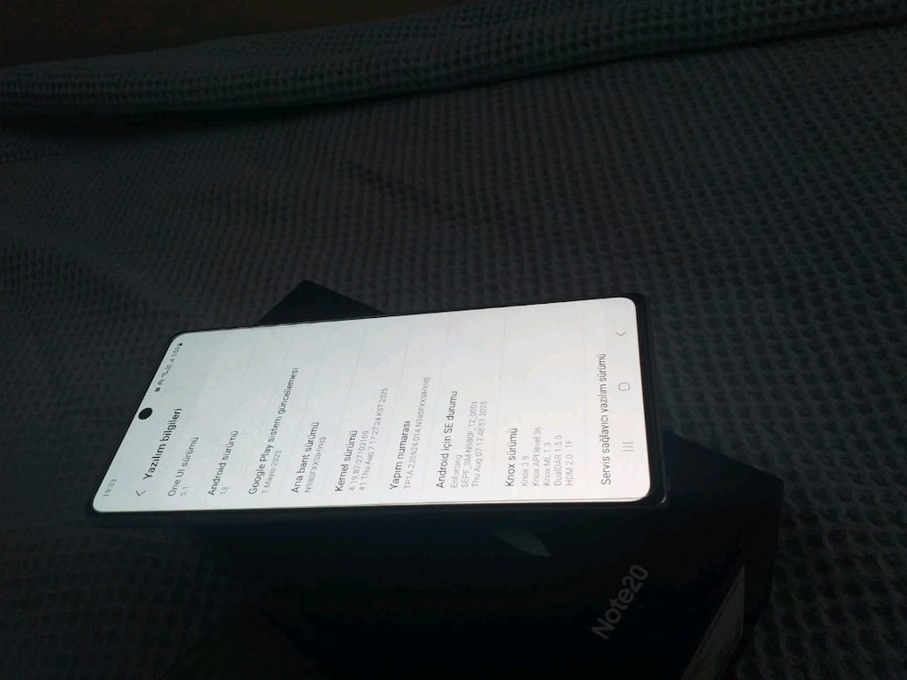 SIFIRDAN FARKSIZ YURTİÇİ 256GB 8RAM ORJİNAL SAMSUNG NOTE 20 - 6