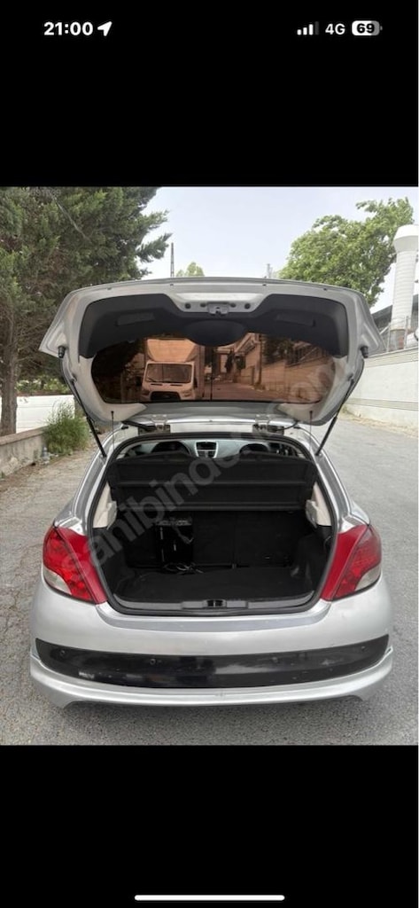 PEUGEOT 207 - 4