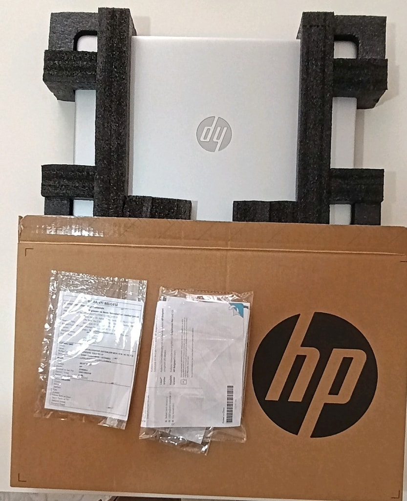 Hp 15-Dw3014nt 11.Nesil Core i3 1115G4-16Gb-256Gb Ssd-15.6inç-W10 - 3