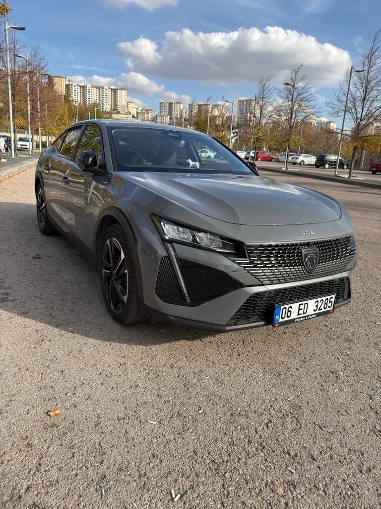 Peugeot 408
