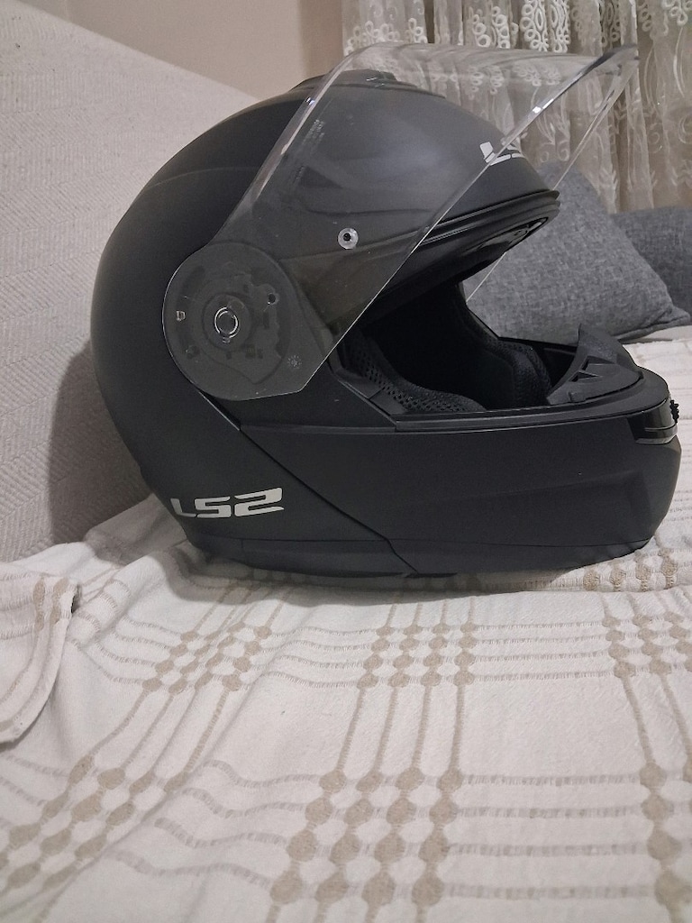 LS 2 STROBE 2 ÇENE AÇILIR KAPANIR KASK - 4