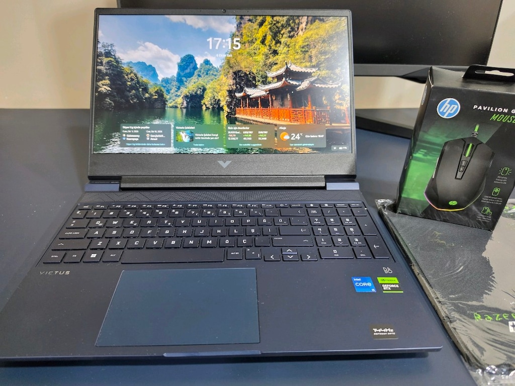HP ViCTuS Gaming Notebook - 4
