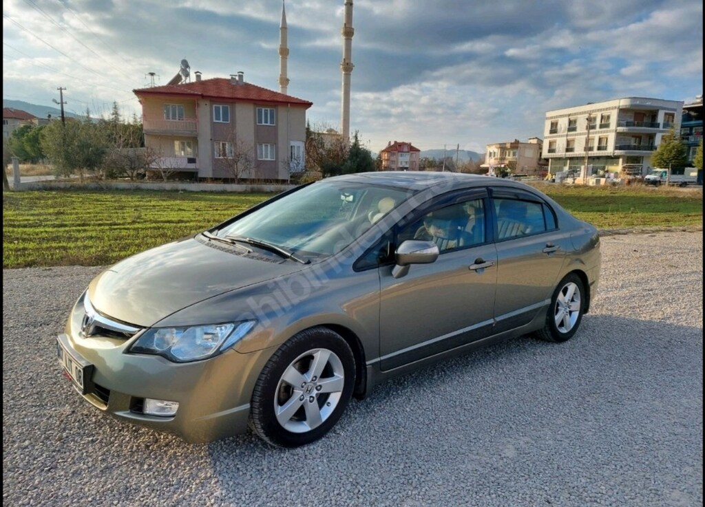 TEMİZ OTOMATİK HONDA CİVİC - 2