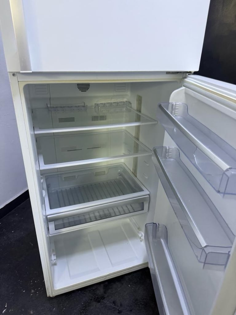ÜCRETSİZ TESLİMAT BEKO BUZDOLABI - 3