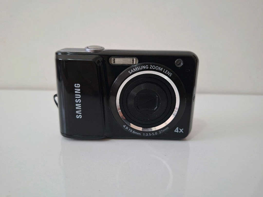 Samsung ES25 Dijital Fotoğraf Makinesi 12.2 Megapiksel 4X Zoom Siyah - 4