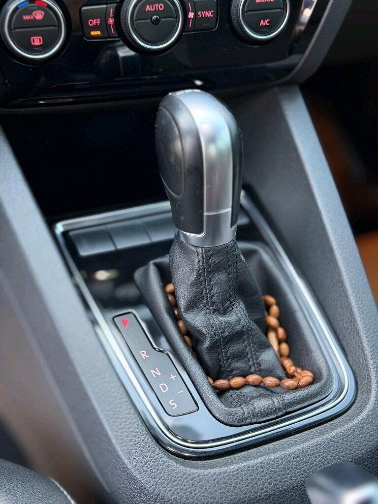 SAHİBİNDEN VOLKSWAGEN JETTA OTOMATİK - 4