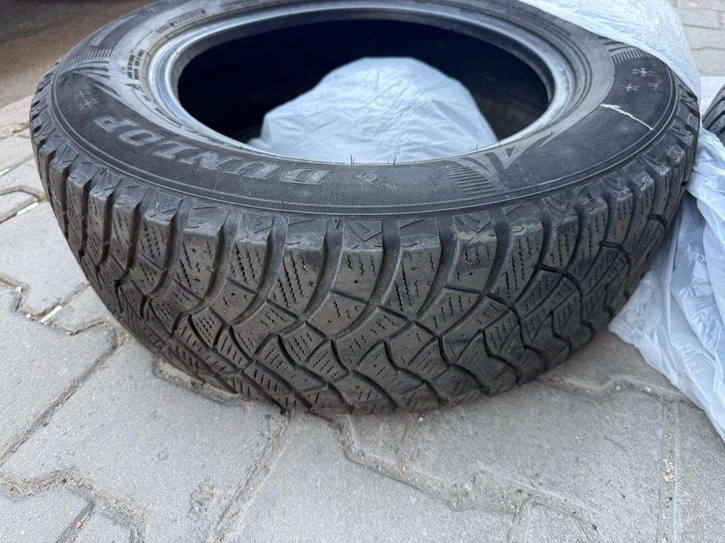 215/65/16 DUNLOP KIŞ LASTİĞİ TEMİZ - 4