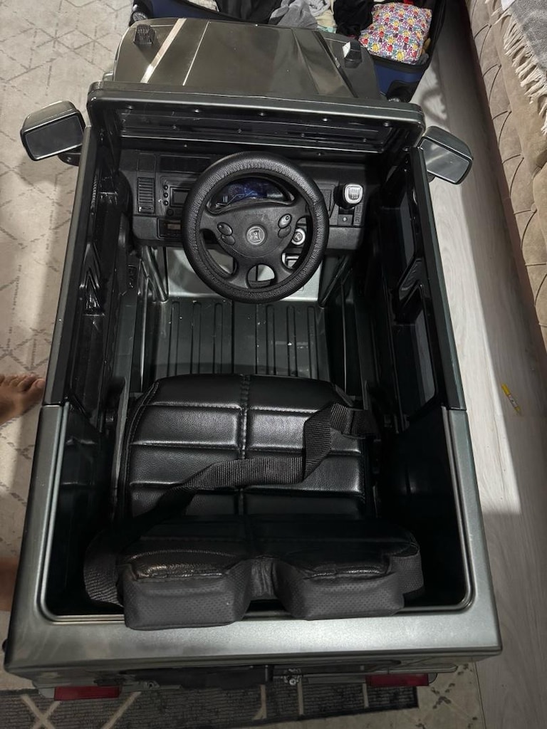 Akülü araba 12v * 12a Mercedes amg bhu439 - 5