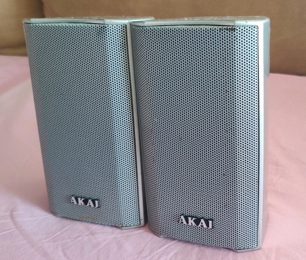 Akai SS-4100 ev sinema sistemine ait,gri renkteki surround hoparlör - 6