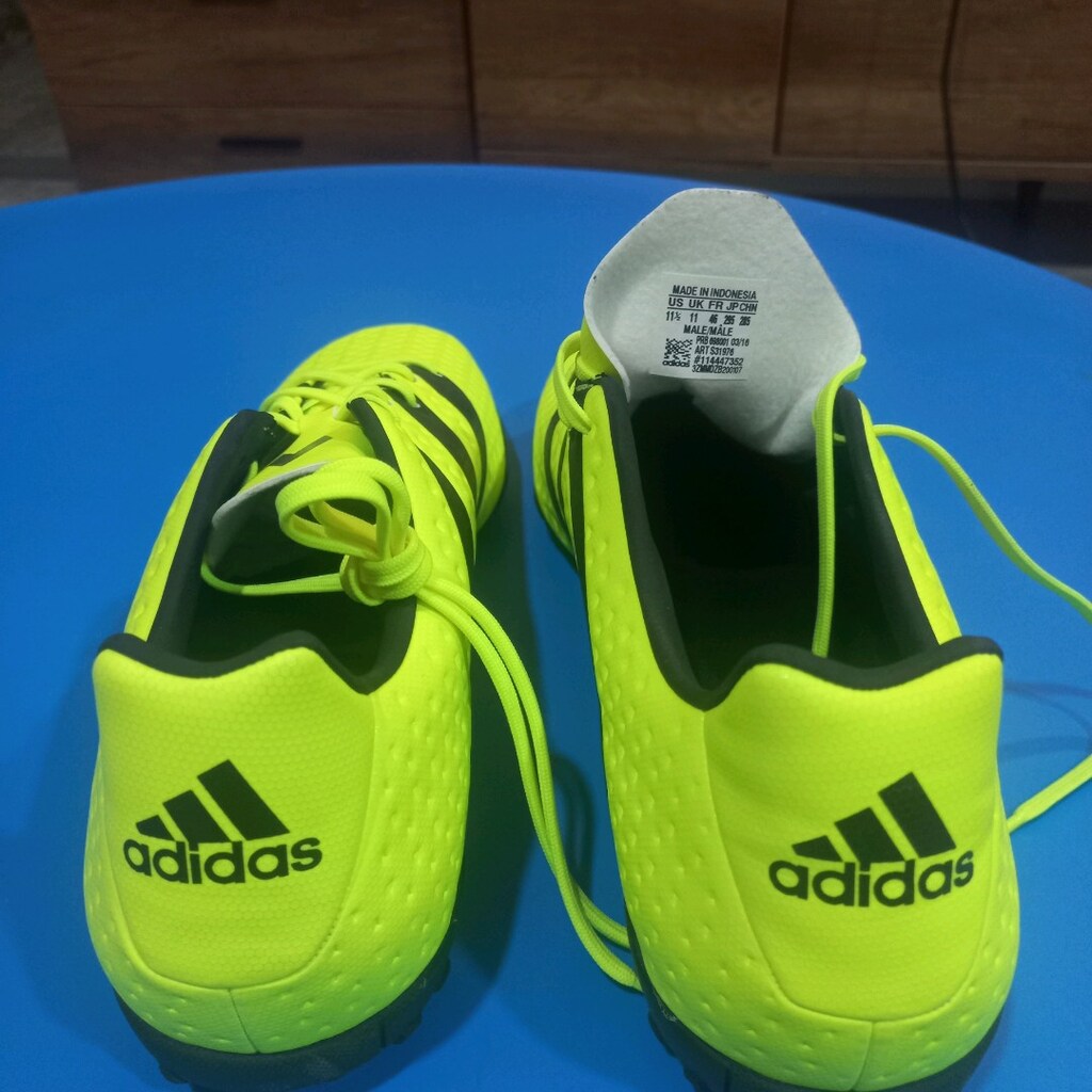 Adidas futbol ayakkabı - 4