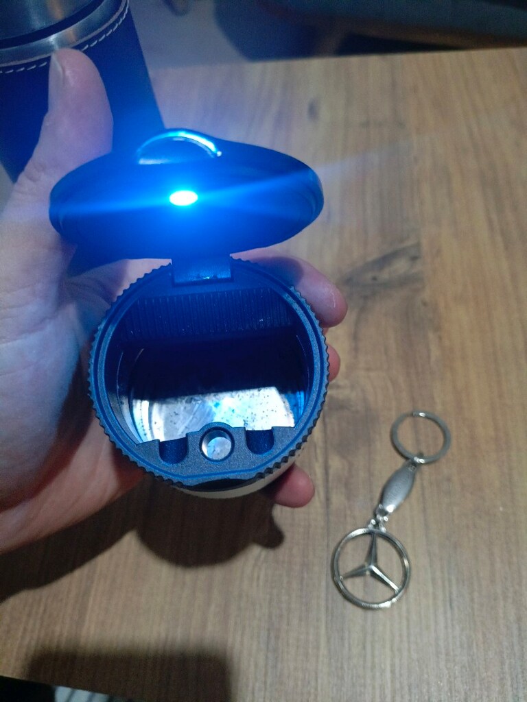 mercedes termos anahtarlık ve ışıklı küllük - 6