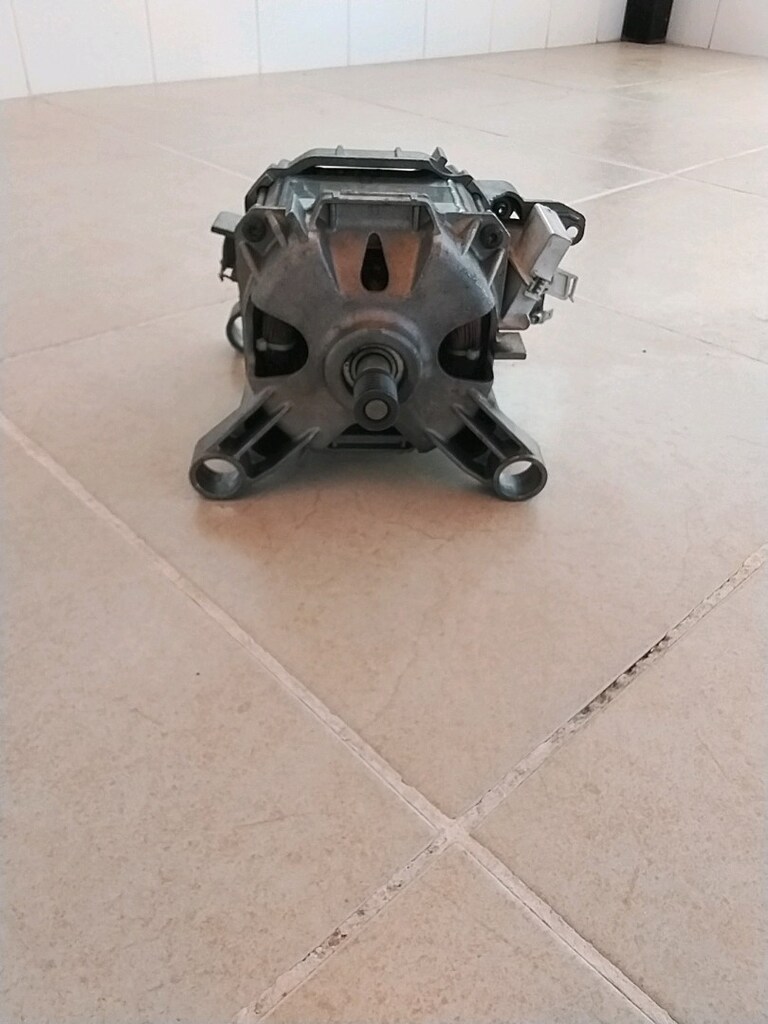 Bosch Max8 Seri 4 8 Kg. çamaşır makina motoru