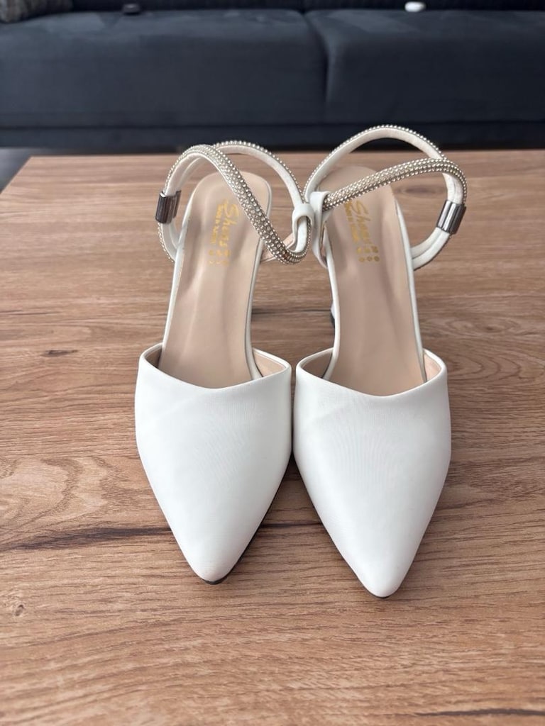 Beyaz taş bantlı stiletto - 3