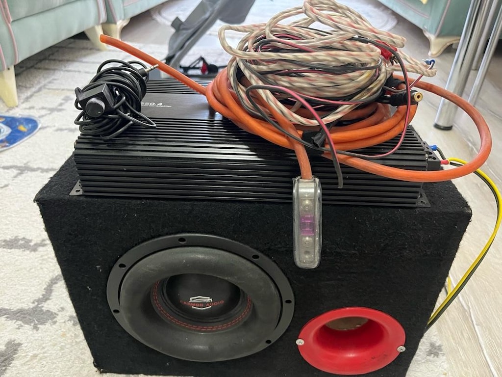 Amfi bass - 8