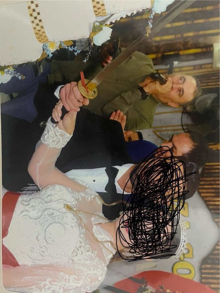 gelinlik ,Nişan elbisesi gelin çiçeği ,gelin ayakkabısı - 2