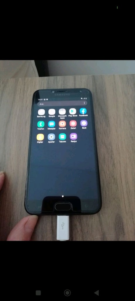 Samsung J4 - 3