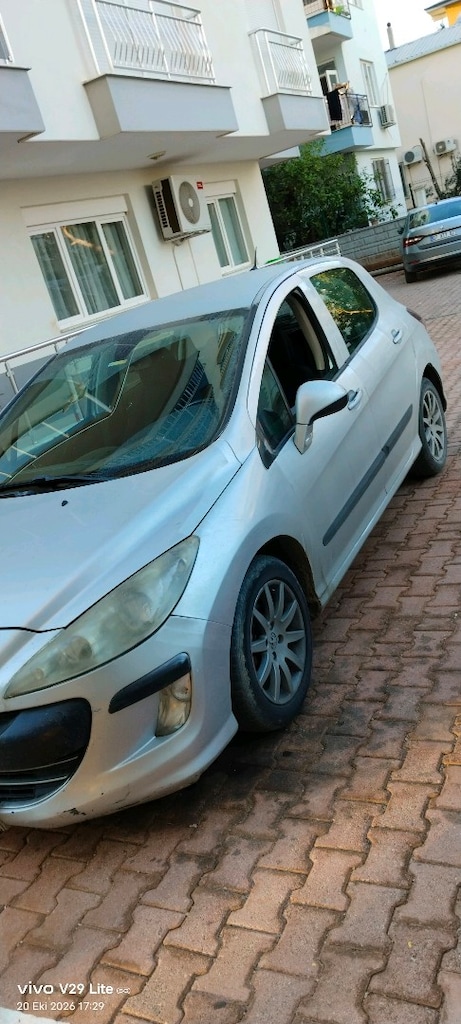Peugeot 308 - 4