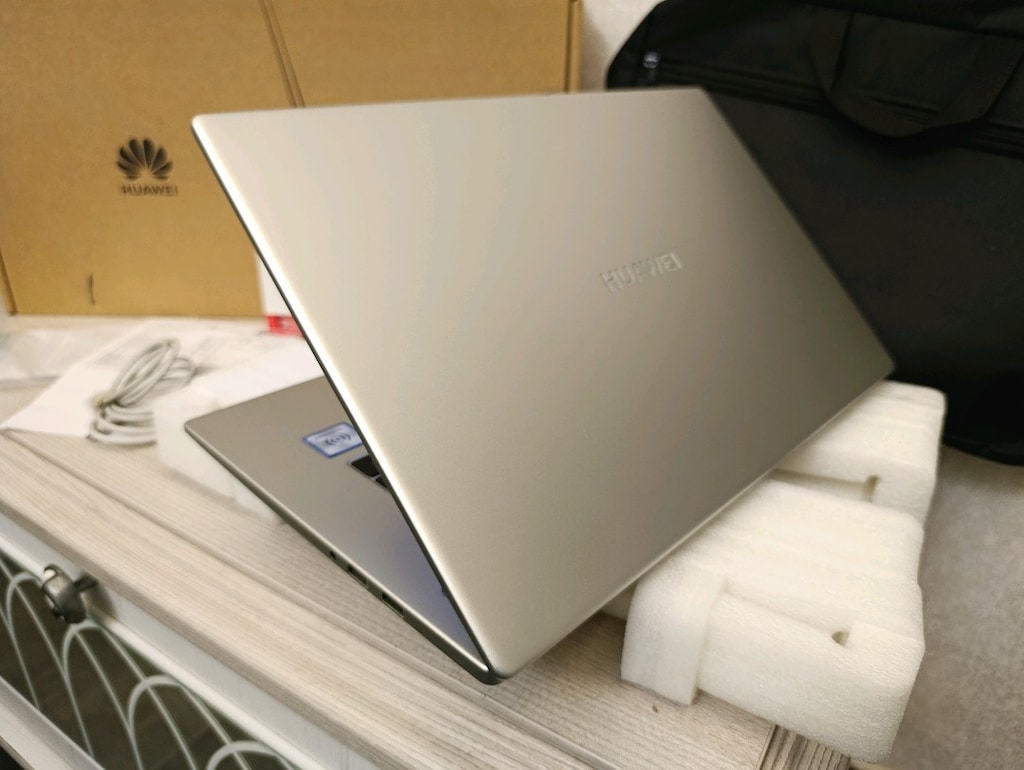 HATASIZ HUAWEI MATEBOOK D15 | i5-1155G7 | 8GB RAM | 256GB NVMe SSD | - 4