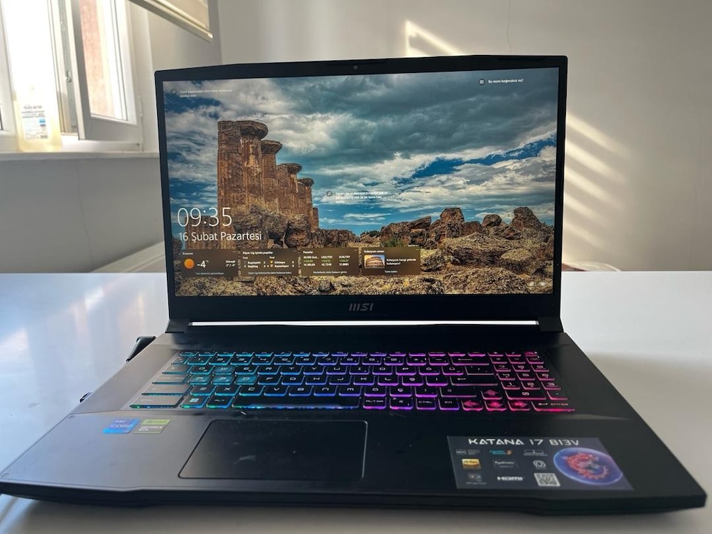 MSİ KATANA 17-İ7-13.NESİL- RTX 4050 -17.3 Büyük Ekran OYUN BİLGİSAYARI - 6