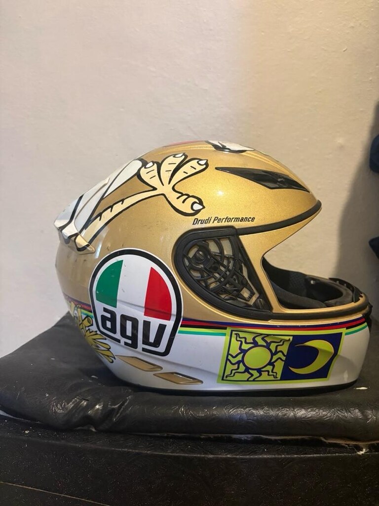 AGV Motorsiklet Kaskı - 2