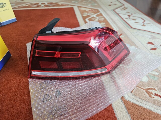 passat b8 2019 orjinal sıfır sağ stop