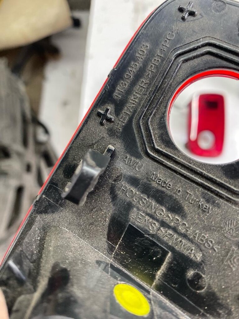 volkswagen ıd buzz arka tampon reflektörü - 9