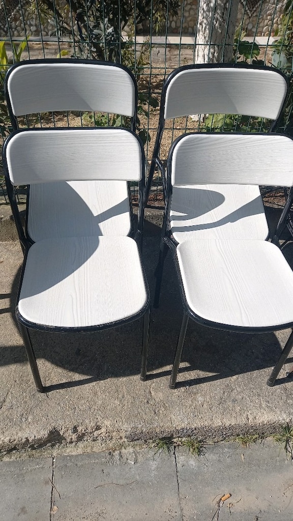 Werzalit masa ve 4 sandalye - 2
