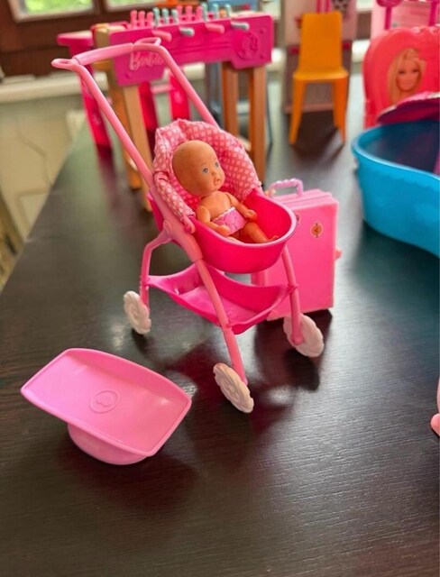 Barbie Rüya Evin ve hediyeler