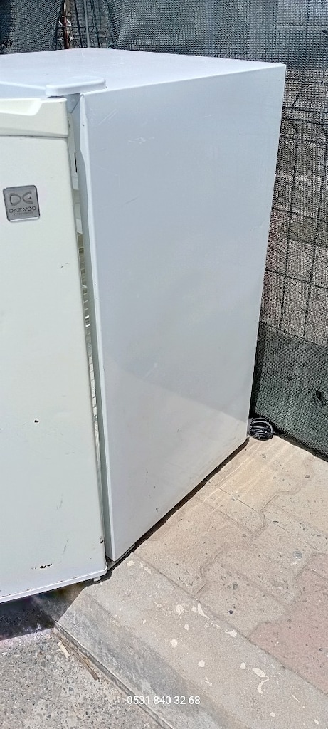 MİNİ BUZDOLABI AÇIKLAMAYA BAKINIZ - 2