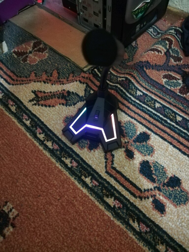 sıfır rgb ısıklı mikrofon usb kaçırılmıcak ürün - 2