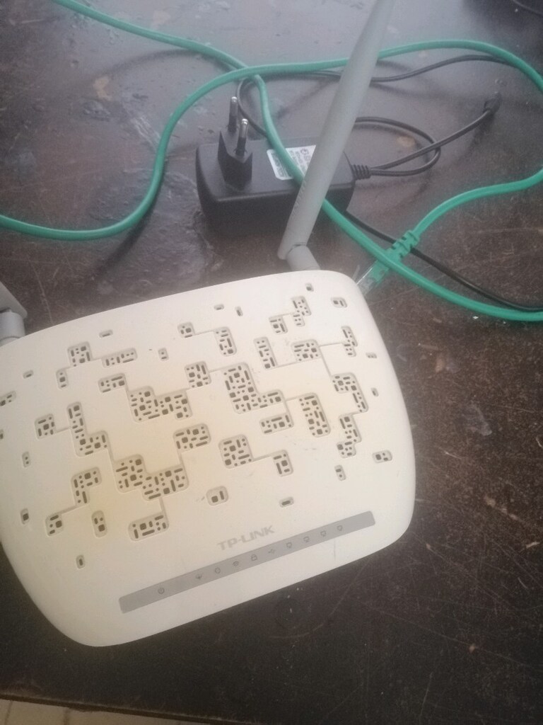 TP link. modem.2adet. - 2