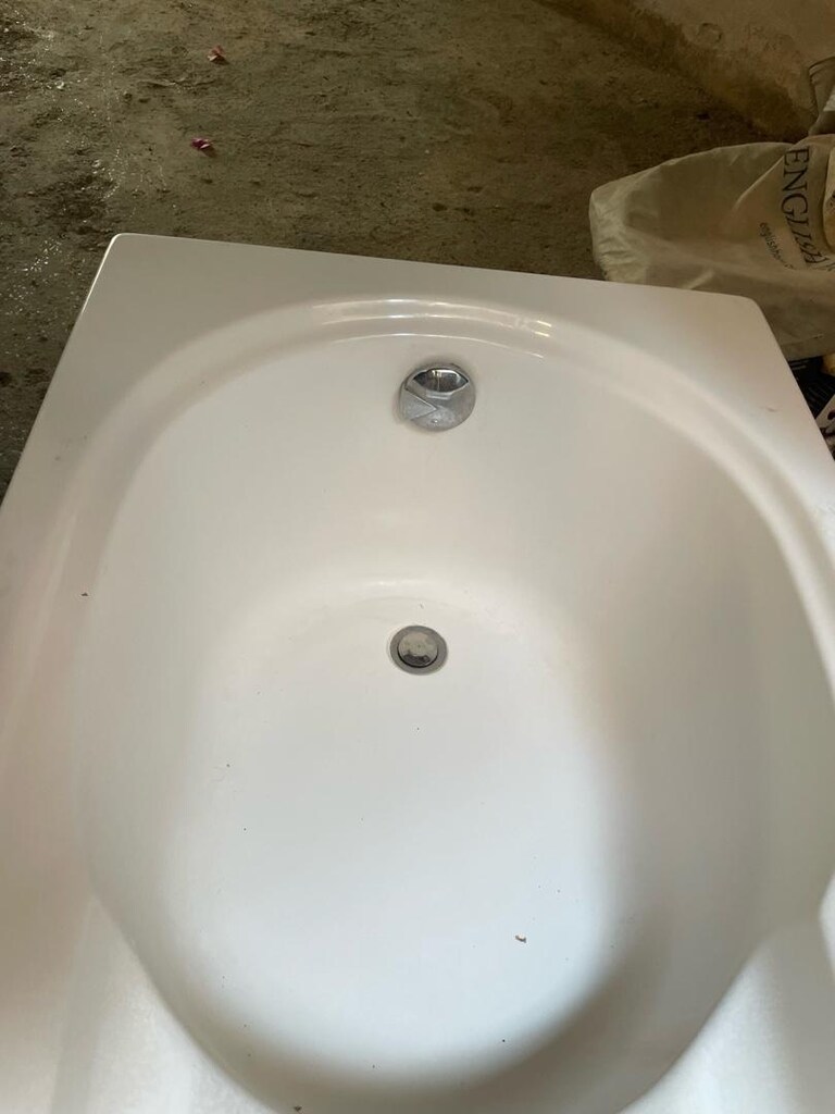 AKRILIK OTURMALI BANYO KUVETİ - 2