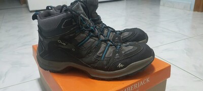Decathlon 40 numara Quechua erkek bot