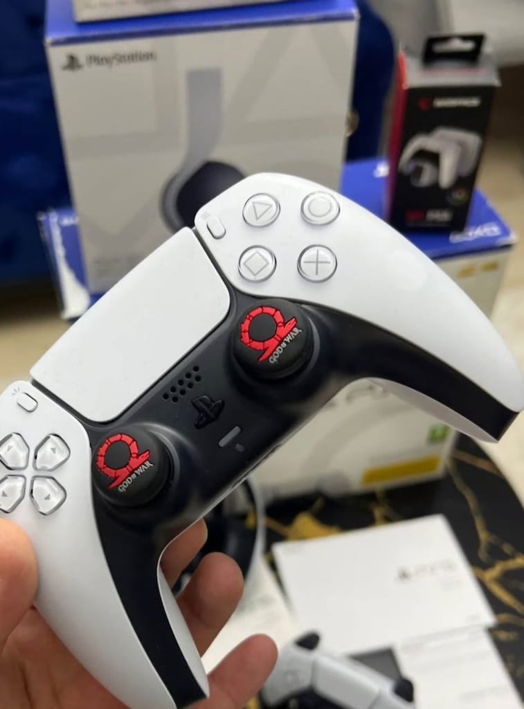 acil satılık PlayStation 5 1 Tb - 2