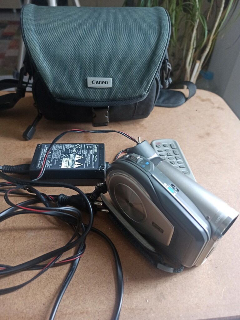 Canon DC 10 DVD video kamera - 3