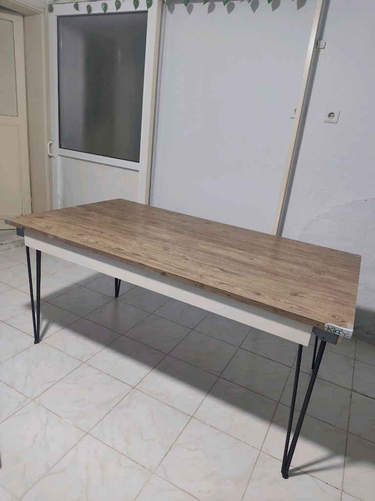 UYGUN FİYATA METAL AYAKLI YEMEK, ÇALIŞMA MASASI ( SUNTALAM/MDF )