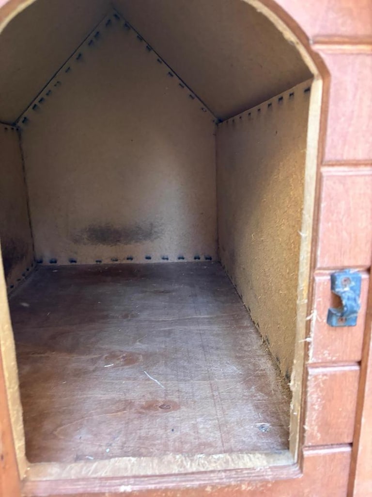 KÖPEK KULÜBESİ - 6