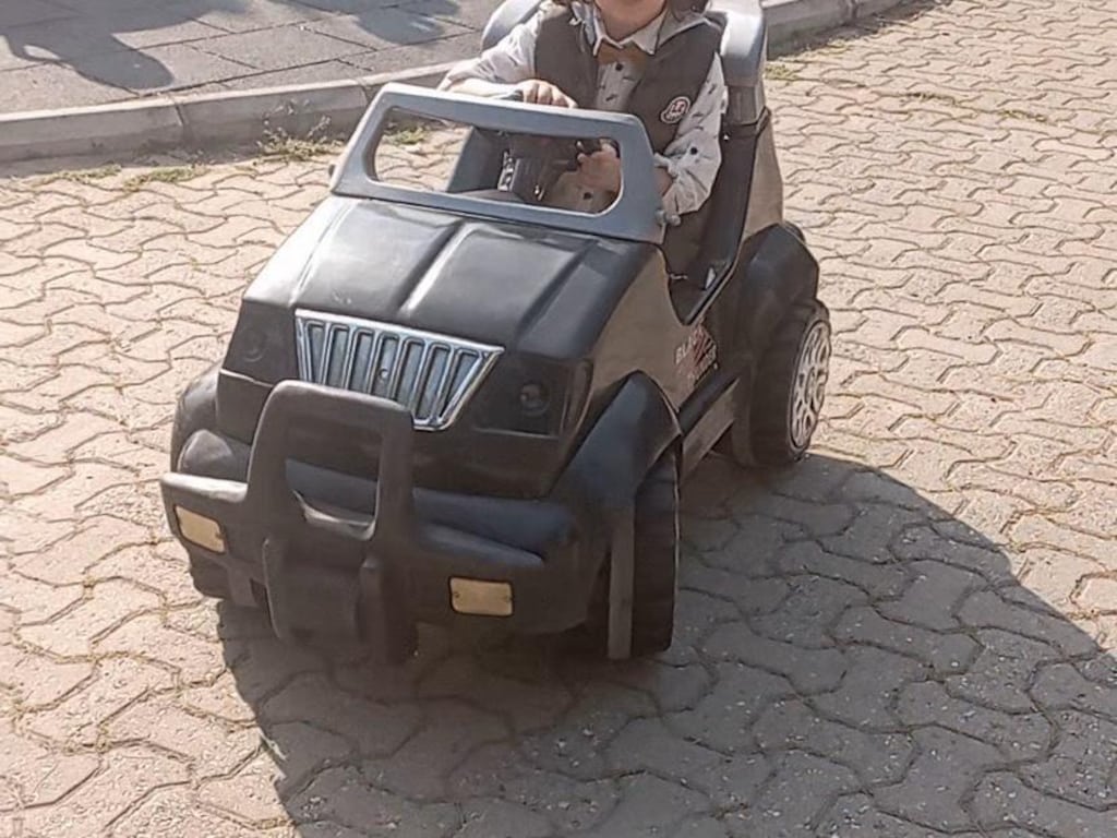 akülü araba çocuk