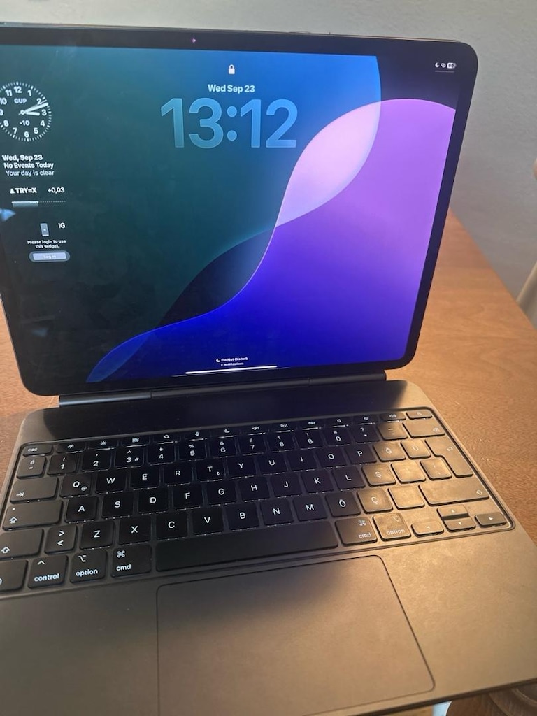 iPad Pro 13 inch - 3