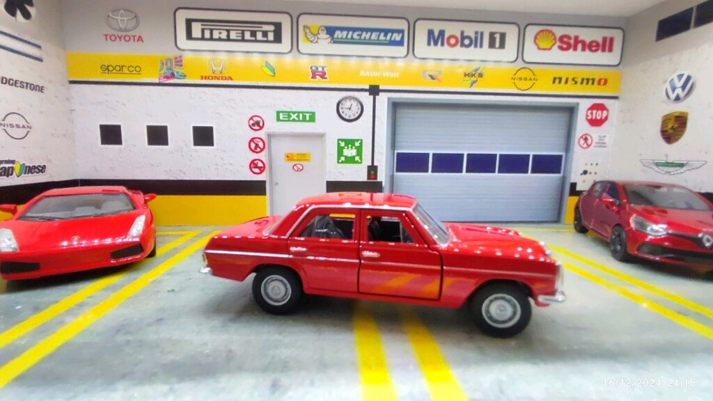 Mercedes E220 modeli metal diecast oyuncak araba - 2