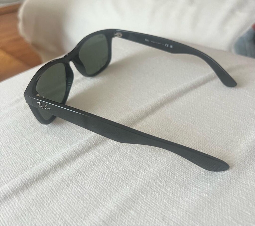 Ray-Ban RB2132 New Wayfarer - 4