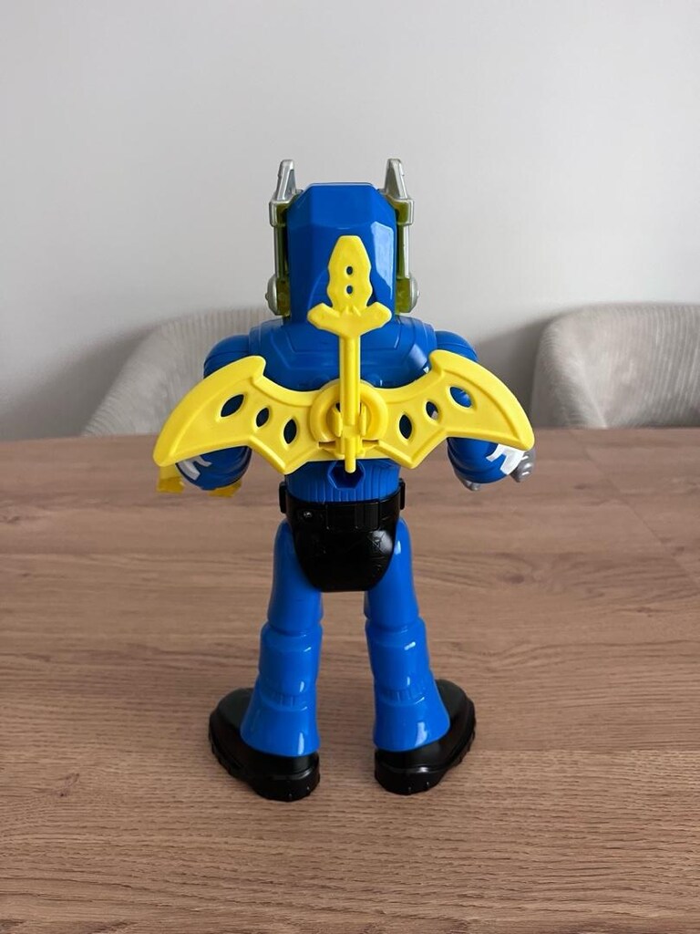 Batman Robot Figür – Büyük Boy Kanatlı Oyuncak - 3