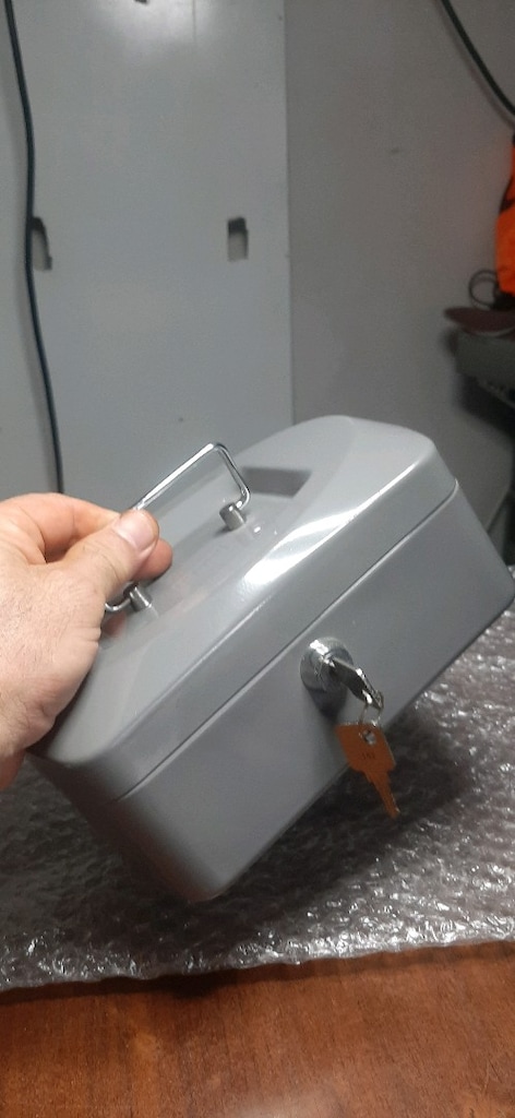 MERAKLISINA.. AVRUPA ANAHTARLI METAL KÜÇÜK KASA.. DAHA HİÇ - 5
