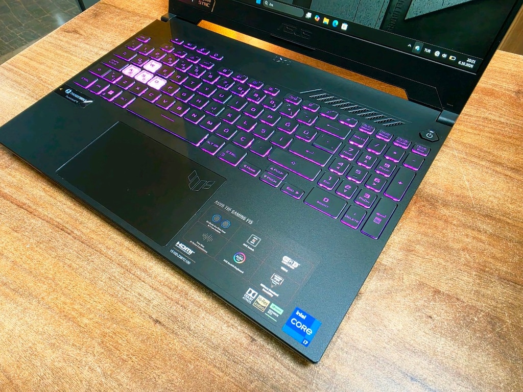 Asus Tuf F15 i7-12700h islemci 16 Ram Rtx3050 Kusursuz Laptop - 4