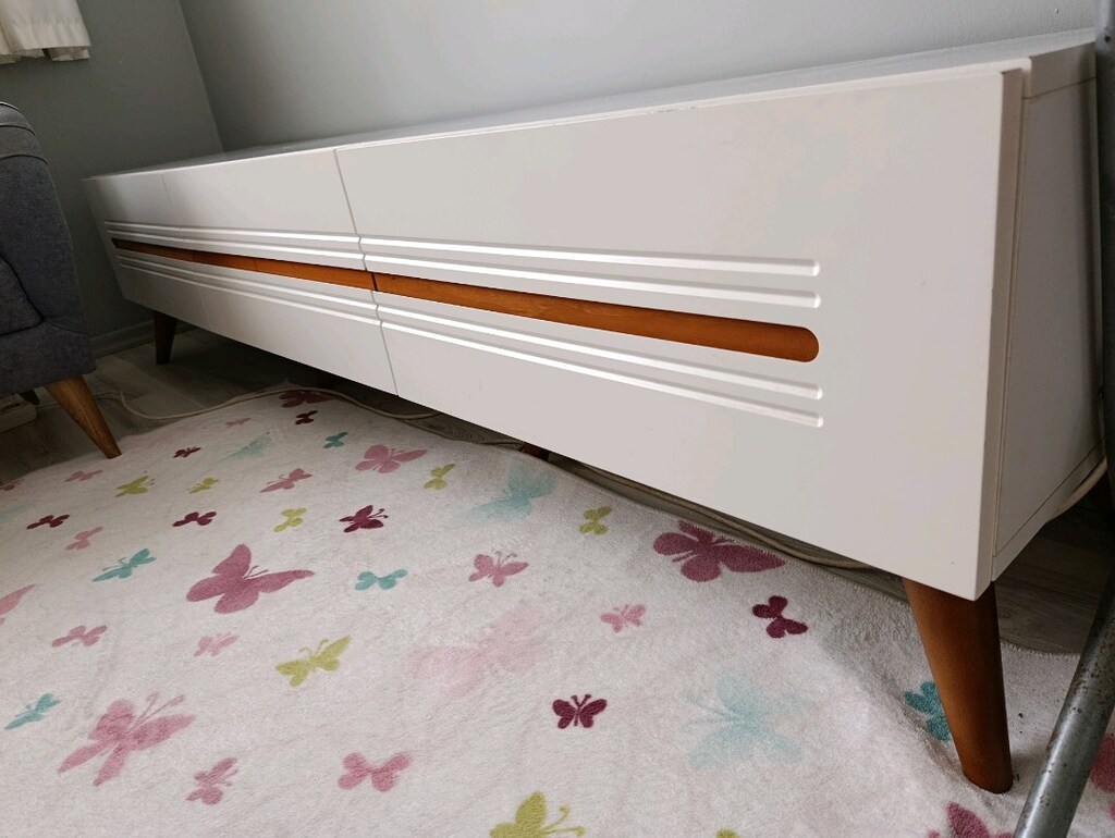 Ahşap Detaylı, Şık ve Sağlam Beyaz TV Konsolu / Ünitesi ( 2 parça )